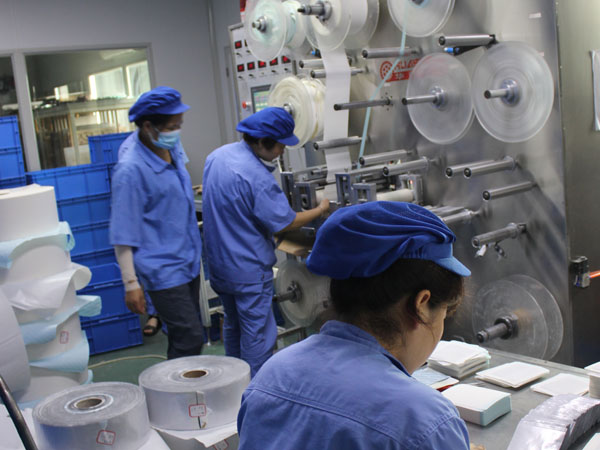 膏藥加工之筋骨貼代加工一般多少錢(qián)？